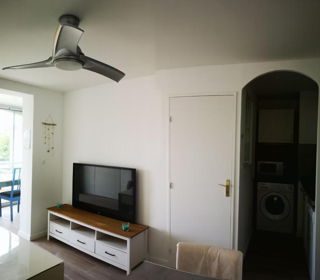Appartement Avec Piscine Et Garage Proche Plage Et Commerces ラ・セーヌ・シュル・メール エクステリア 写真