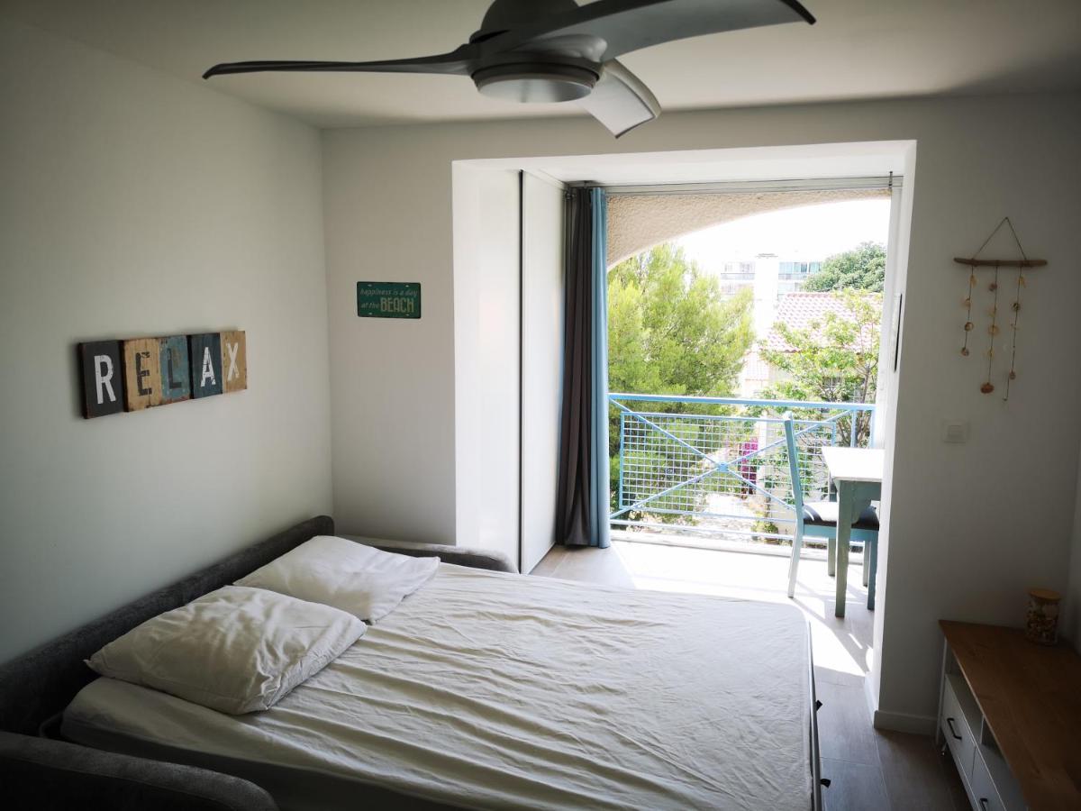Appartement Avec Piscine Et Garage Proche Plage Et Commerces ラ・セーヌ・シュル・メール エクステリア 写真